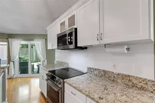 2426 Icecapade Dr, Sarasota, FL 34240 - Photo 17