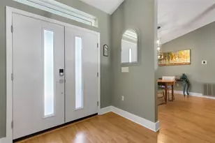 2426 Icecapade Dr, Sarasota, FL 34240 - Photo 5