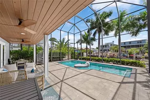 70 Island Cir, Sarasota, FL 34242 - Photo 41