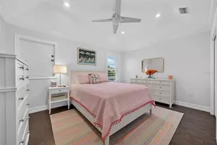 70 Island Cir, Sarasota, FL 34242 - Photo 33