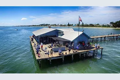 207 Church Avenue, Bradenton Beach, FL 34217 - Photo 9