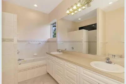 4708 Sweetmeadow Circle, Sarasota, FL 34238 - Photo 45