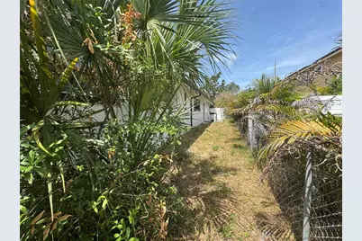 907 S Florida Avenue, Tarpon Springs, FL 34689 - Photo 19