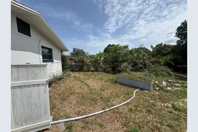 907 S Florida Avenue, Tarpon Springs, FL 34689 - Photo 23