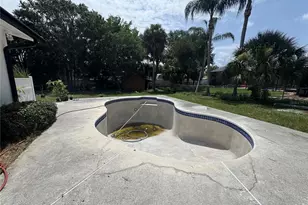 907 S Florida Ave, Tarpon Springs, FL 34689 - Photo 21
