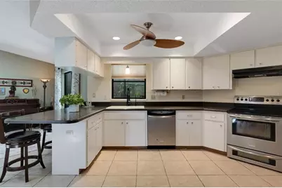 3736 Maple Hollow Court, Sarasota, FL 34243 - Photo 23