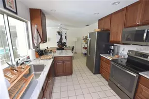 3926 Calliandra Dr, Sarasota, FL 34232 - Photo 7