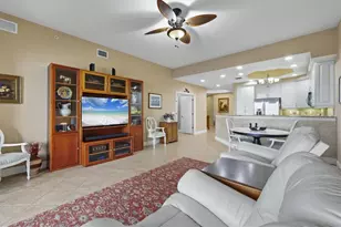 6474 Water Crest Way, Lakewood Ranch, FL 34202 - Photo 11