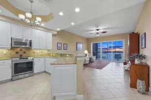 6474 Water Crest Way, Lakewood Ranch, FL 34202 - Photo 7
