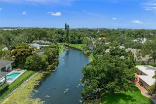 1555 Eastbrook Dr, Sarasota, FL 34231 - Photo 59