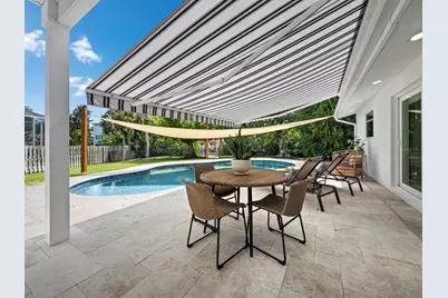430 Island Circle, Sarasota, FL 34242 - Photo 19