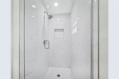 430 Island Circle, Sarasota, FL 34242 - Photo 33