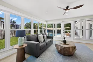 430 Island Cir, Sarasota, FL 34242 - Photo 17
