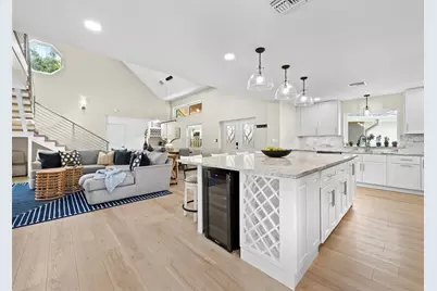 430 Island Circle, Sarasota, FL 34242 - Photo 13