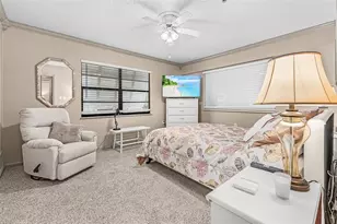 7917 Pinegrove Ct, Sarasota, FL 34238 - Photo 13