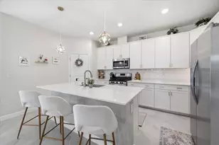5250 Coral Reef Wy, Lakewood Ranch, FL 34211 - Photo 3