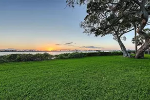1440 Kimlira Ln, Sarasota, FL 34231 - Photo 37