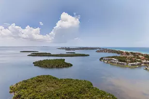4390 Exeter Dr, Longboat Key, FL 34228 - Photo 63