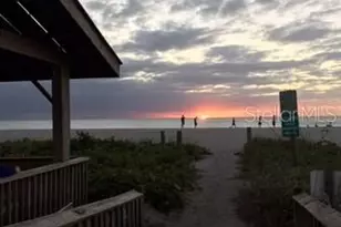908 Villas Dr, Venice, FL 34285 - Photo 13