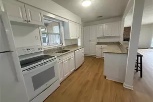 2588 Colorado St, Sarasota, FL 34237 - Photo 3