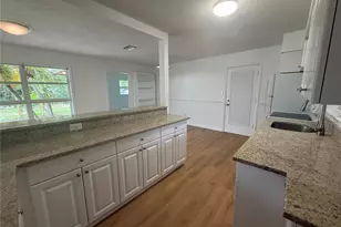 2588 Colorado St, Sarasota, FL 34237 - Photo 5