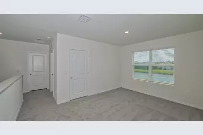 5657 Soft Skies Drive, Sarasota, FL 34238 - Photo 9