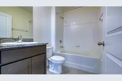 5657 Soft Skies Drive, Sarasota, FL 34238 - Photo 7