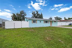4620 3rd Ave W, Palmetto, FL 34221 - Photo 1