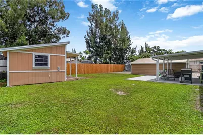 4620 3rd Avenue W, Palmetto, FL 34221 - Photo 17