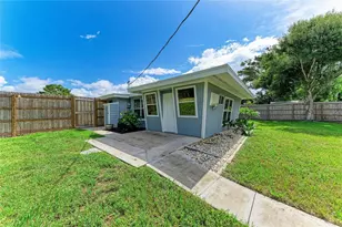 3138 Williamsburg St, Sarasota, FL 34231 - Photo 43