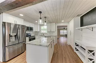 3138 Williamsburg St, Sarasota, FL 34231 - Photo 13