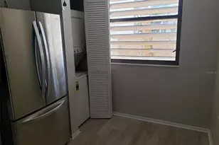 549 Lakeside Dr, Bradenton, FL 34210 - Photo 5