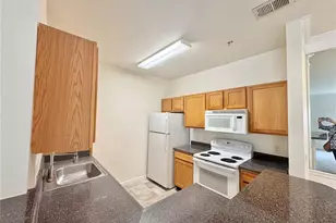 4802 51st Street W, Bradenton, FL 34210 - Photo 5
