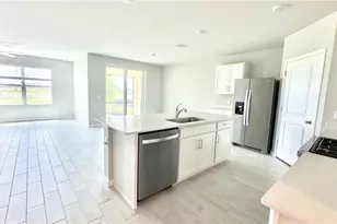17710 Shade Tree Loop, Punta Gorda, FL 33982 - Photo 9