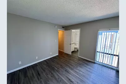 1911 5th Street W #E, Bradenton, FL 34205 - Photo 17