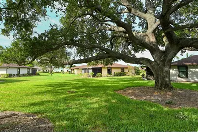 6206 26th Avenue W #8, Bradenton, FL 34209 - Photo 13
