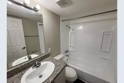 2017 5th Street W #E, Bradenton, FL 34205 - Photo 17