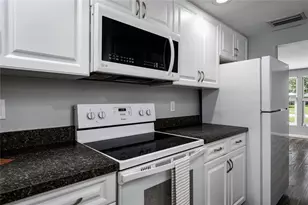 3504 38th St E, Palmetto, FL 34221 - Photo 7