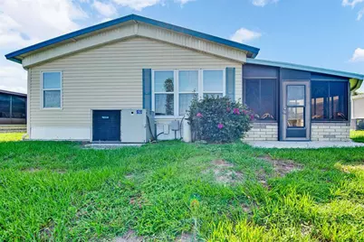 9107 34th Avenue E, Palmetto, FL 34221 - Photo 3
