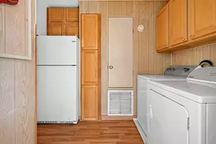 9107 34th Ave E, Palmetto, FL 34221 - Photo 17