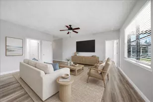 10607 55th Ct E, Parrish, FL 34219 - Photo 5