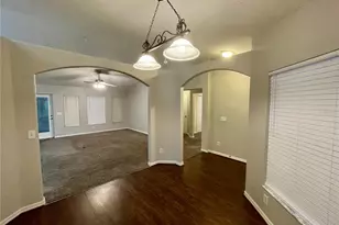 12119 Warwick Cir, Parrish, FL 34219 - Photo 7