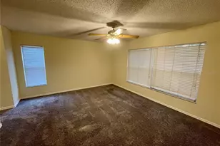 12119 Warwick Cir, Parrish, FL 34219 - Photo 13