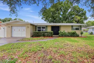 2173 Fiesta Dr, Sarasota, FL 34231 - Photo 5