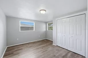 2173 Fiesta Dr, Sarasota, FL 34231 - Photo 27