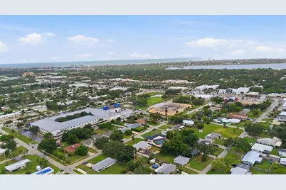 2173 Fiesta Drive, Sarasota, FL 34231 - Photo 37