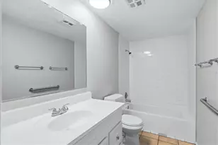 2173 Fiesta Dr, Sarasota, FL 34231 - Photo 29