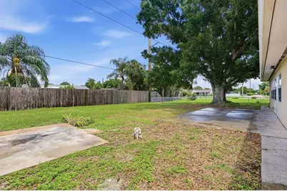 2173 Fiesta Drive, Sarasota, FL 34231 - Photo 29