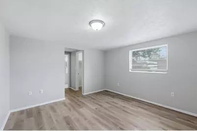 2173 Fiesta Drive, Sarasota, FL 34231 - Photo 21