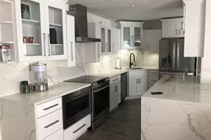 3315 58th Ave S, Saint Petersburg, FL 33712 - Photo 5